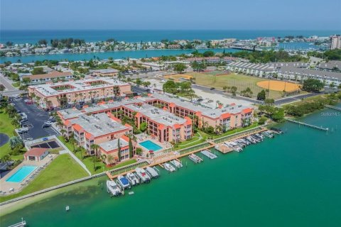 Condo à Saint Pete Beach, Floride, 1 chambre  № 2354268