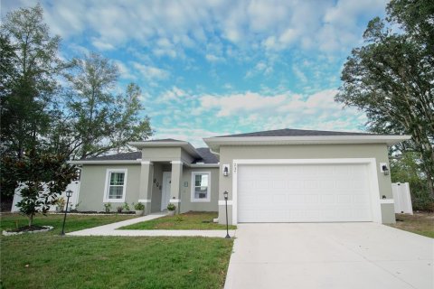Casa en Ocala, Florida 4 dormitorios, 165.55 m2 № 2102761