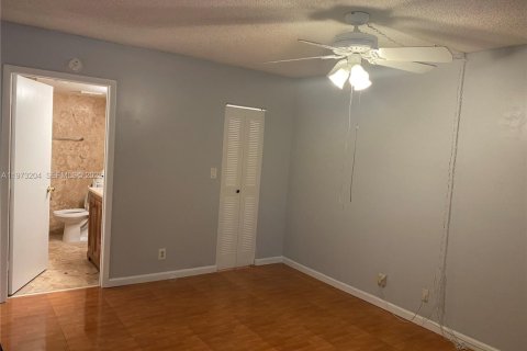 Condominio en venta en Pompano Beach, Florida, 2 dormitorios, 91.04 m2 № 2033881 - foto 6