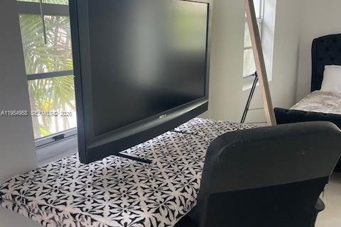 Condominio en alquiler en Miami Beach, Florida, 46.73 m2 № 2010552 - foto 12