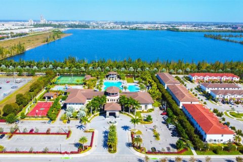 Copropriété à vendre à Doral, Floride: 2 chambres, 99.59 m2 № 1943868 - photo 29