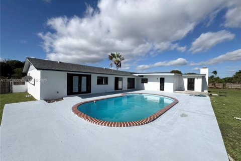 Casa en alquiler en Miami, Florida, 3 dormitorios, 217.11 m2 № 1992180 - foto 21