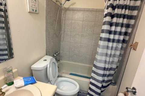 House in Port St. Lucie, Florida 2 bedrooms, 85.84 sq.m. № 2304808 - photo 9