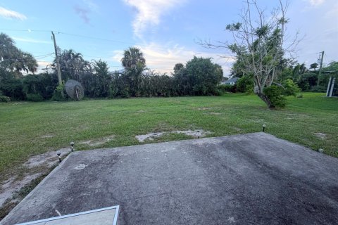 House in Port St. Lucie, Florida 2 bedrooms, 85.84 sq.m. № 2304808 - photo 12