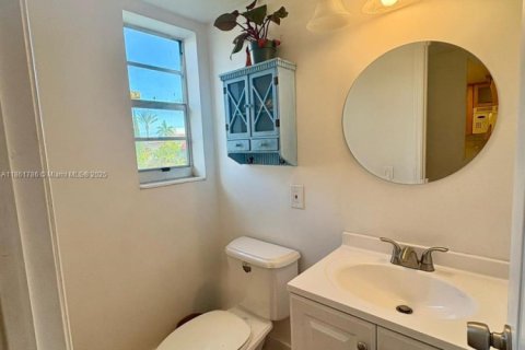 Condominio en venta en Pinecrest, Florida, 2 dormitorios, 83.61 m2 № 1893341 - foto 6