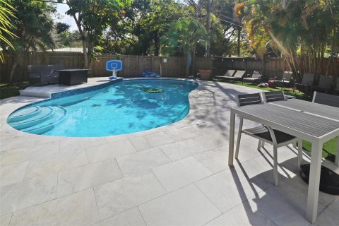 House in Fort Lauderdale, Florida 3 bedrooms, 138.42 sq.m. № 2402427 - photo 25
