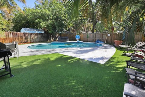House in Fort Lauderdale, Florida 3 bedrooms, 138.42 sq.m. № 2402427 - photo 24