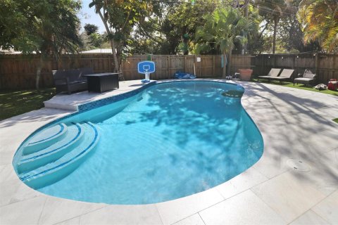 House in Fort Lauderdale, Florida 3 bedrooms, 138.42 sq.m. № 2402427 - photo 26