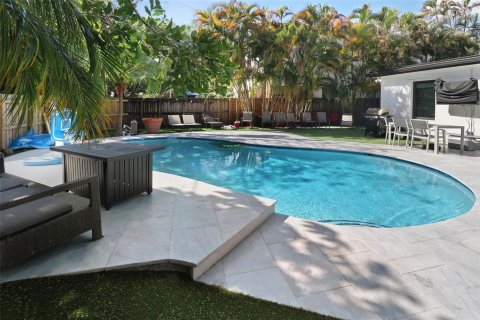 House in Fort Lauderdale, Florida 3 bedrooms, 138.42 sq.m. № 2402427 - photo 27