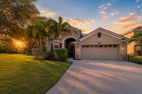 House in Bradenton, Florida 4 bedrooms, 187.01 sq.m. № 2396215