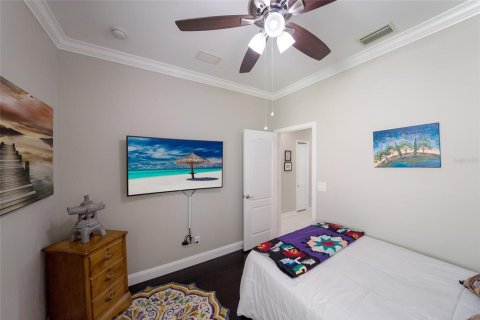House in Bradenton, Florida 4 bedrooms, 187.01 sq.m. № 2396215 - photo 30