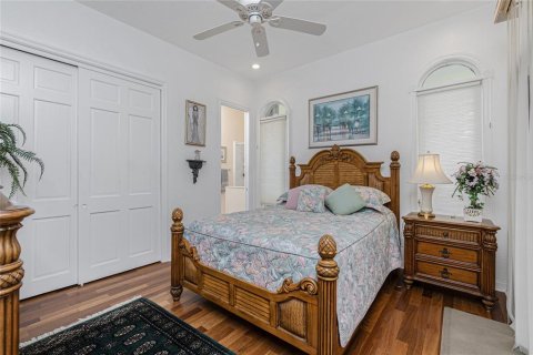 House in Port Charlotte, Florida 6 bedrooms, 529.08 sq.m. № 2094794 - photo 11