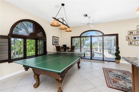 House in Port Charlotte, Florida 6 bedrooms, 529.08 sq.m. № 2094794 - photo 30