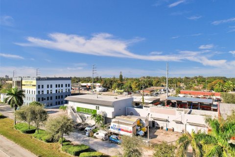 Immobilier commercial à vendre à Miami, Floride № 1940473 - photo 14