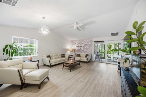 House in Sarasota, Florida 2 bedrooms, 95.13 sq.m. № 2215870 - photo 4