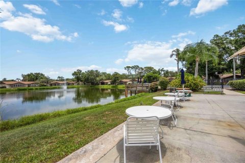 House in Sarasota, Florida 2 bedrooms, 95.13 sq.m. № 2215870 - photo 24