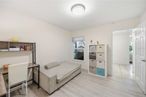 House in Sarasota, Florida 2 bedrooms, 95.13 sq.m. № 2215870 - photo 14