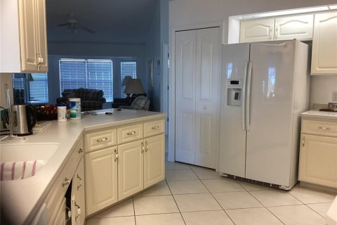 House in Punta Gorda, Florida 3 bedrooms, 214.42 sq.m. № 1563809 - photo 5