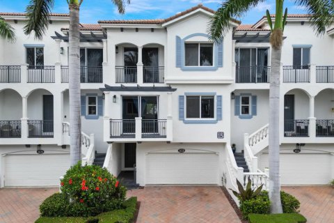 Townhouse in Boynton Beach, Florida 4 bedrooms, 237.64 sq.m. № 2083866