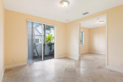 Townhouse in Boynton Beach, Florida 4 bedrooms, 237.64 sq.m. № 2083866 - photo 6