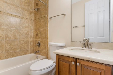Townhouse in Boynton Beach, Florida 4 bedrooms, 237.64 sq.m. № 2083866 - photo 27
