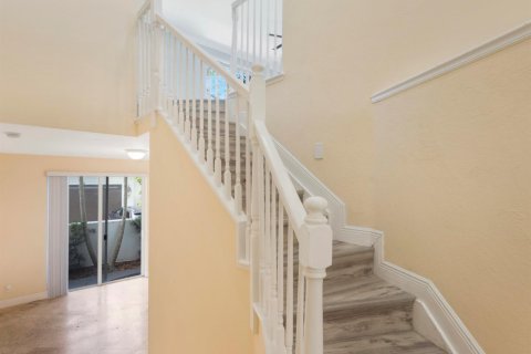 Townhouse in Boynton Beach, Florida 4 bedrooms, 237.64 sq.m. № 2083866 - photo 5
