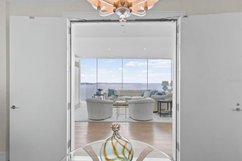 Condominio en venta en Tampa, Florida, 3 dormitorios, 361.02 m2 № 2310334 - foto 23