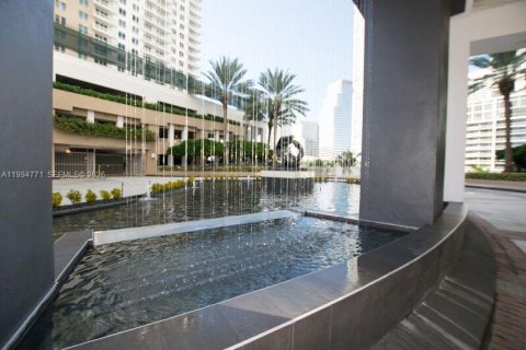 Condominio en alquiler en Miami, Florida, 1 dormitorio, 99.96 m2 № 2060250 - foto 27