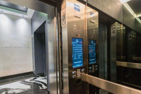 Condominio en alquiler en Miami, Florida, 1 dormitorio, 99.96 m2 № 2060250 - foto 24