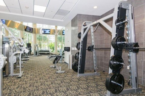 Condominio en alquiler en Miami, Florida, 1 dormitorio, 99.96 m2 № 2060250 - foto 30