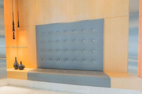 Condominio en alquiler en Miami, Florida, 1 dormitorio, 99.96 m2 № 2060250 - foto 19