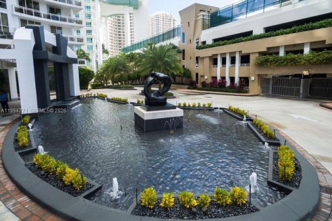 Condominio en alquiler en Miami, Florida, 1 dormitorio, 99.96 m2 № 2060250 - foto 28