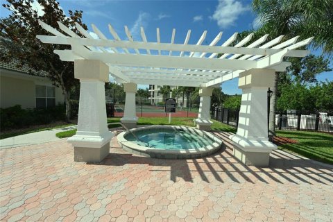 Condo in Sarasota, Florida, 2 bedrooms  № 1618300 - photo 25