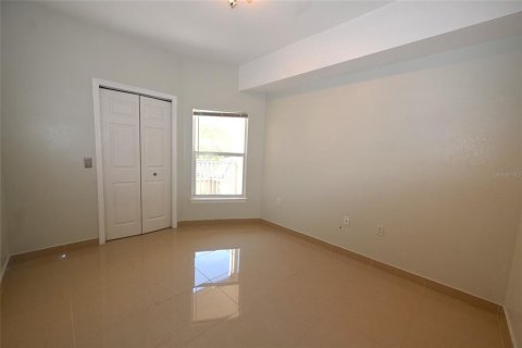 Condo in Sarasota, Florida, 2 bedrooms  № 1618300 - photo 19