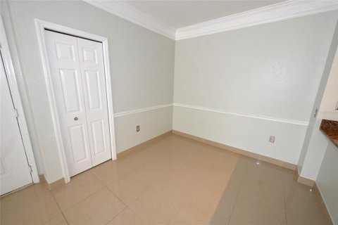 Condo in Sarasota, Florida, 2 bedrooms  № 1618300 - photo 4