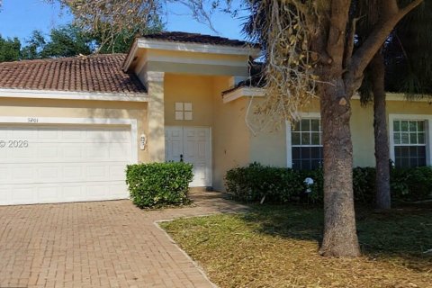 Дом в Лодерхилл, Флорида 5 комнат, 166.85м2 № 2043625