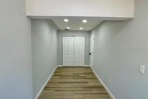 Immobilier commercial à vendre à Saint Petersburg, Floride: 5 chambres, 257.15 m2 № 2436728 - photo 22