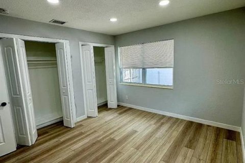 Immobilier commercial à vendre à Saint Petersburg, Floride: 5 chambres, 257.15 m2 № 2436728 - photo 24