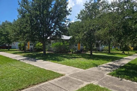 Immobilier commercial à vendre à Saint Petersburg, Floride: 5 chambres, 257.15 m2 № 2436728 - photo 3
