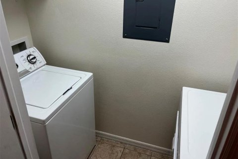 Townhouse in Riverview, Florida 3 bedrooms, 147.71 sq.m. № 1807277 - photo 16