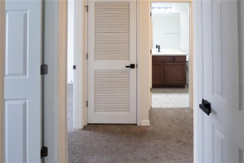 Townhouse in Riverview, Florida 3 bedrooms, 147.71 sq.m. № 1807277 - photo 27