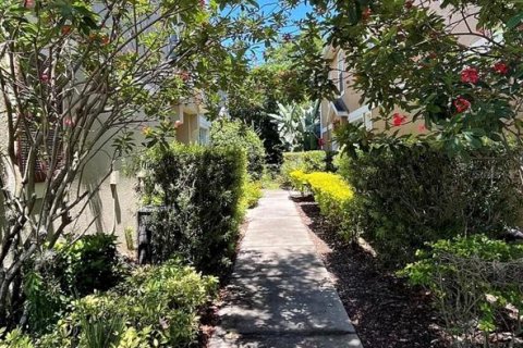 Townhouse in Riverview, Florida 3 bedrooms, 147.71 sq.m. № 1807277 - photo 3