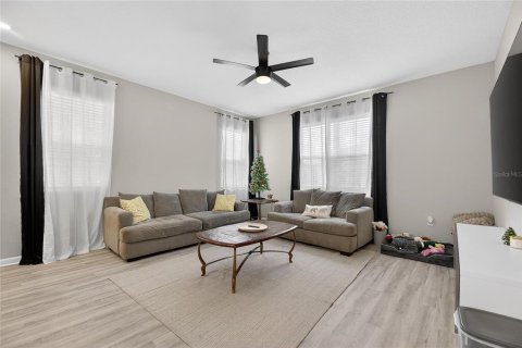 Купить виллу или дом в Аполло-Бич, Флорида 13 комнат, 209.03м2, № 2339137 - фото 26