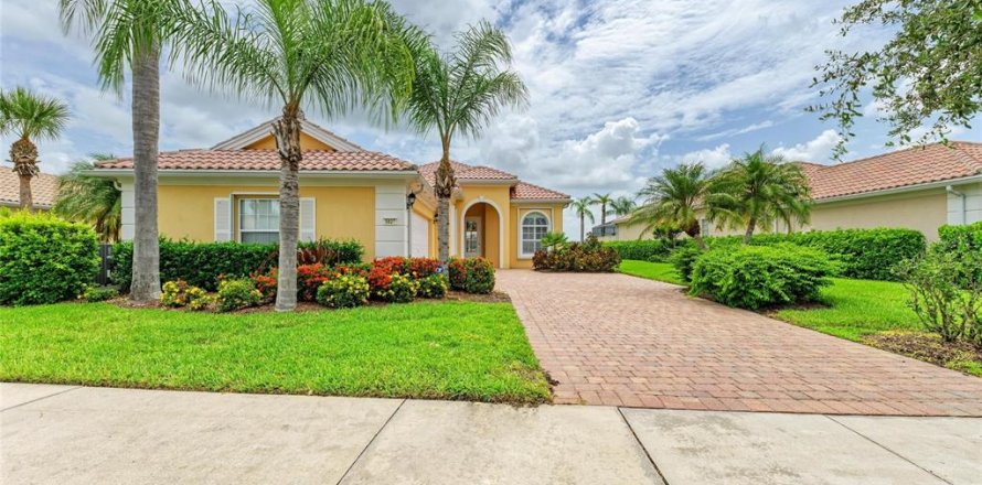 House in Sarasota, Florida 3 bedrooms, 186.55 sq.m. № 1827657