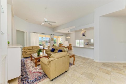 House in Sarasota, Florida 3 bedrooms, 186.55 sq.m. № 1827657 - photo 7