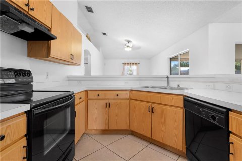 Casa en venta en Deltona, Florida, 3 dormitorios, 133.78 m2 № 1808933 - foto 10