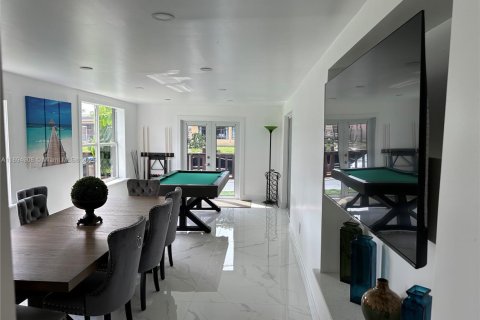 Villa ou maison à louer à Dania Beach, Floride: 4 chambres, 159.61 m2 № 1953116 - photo 8
