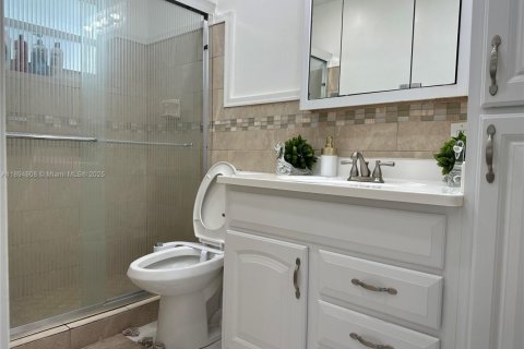 Villa ou maison à louer à Dania Beach, Floride: 4 chambres, 159.61 m2 № 1953116 - photo 14