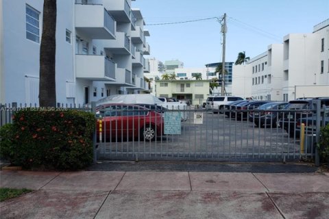 Copropriété à louer à Miami Beach, Floride: 1 chambre, 54.81 m2 № 2191269 - photo 16