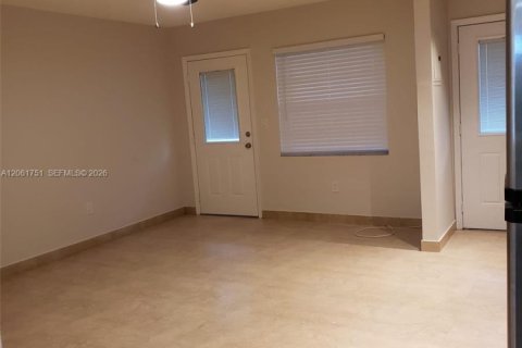 Copropriété à louer à Miami Beach, Floride: 1 chambre, 54.81 m2 № 2191269 - photo 5